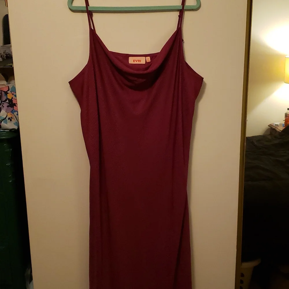 EVRI Raspberry Slip Dress - Picture 1 of 4